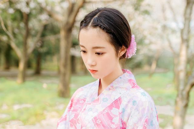 女人爱你的五个表现, 中两条以上, 她就是你的盘中餐!