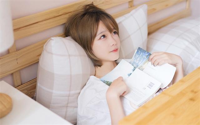女人对你有这3个暗示, 就是看上你了, 尤其是第3个