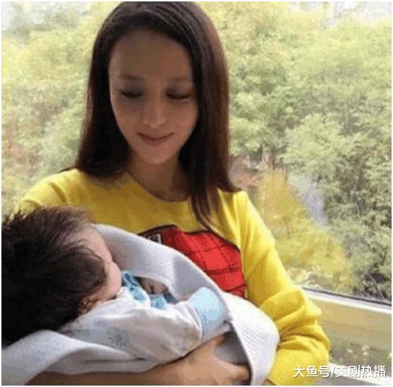 董璇女儿生日未见高云翔, 佟丽娅携子为娃娃庆生, 还笑称“儿媳妇”