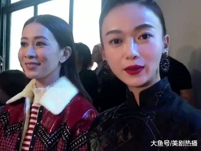 娴妃令妃在时装周遇到紫薇格格, 网友: 还是林心如气场最强!