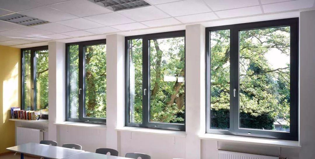 屋里甲醛超没超标, 看花就知道, 一萎蔫赶紧通风!