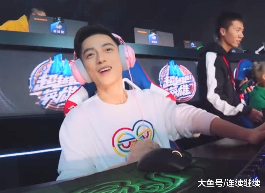 斗鱼智勋当众被问是否暗恋周淑怡,他随后的回应,让众人沸腾!