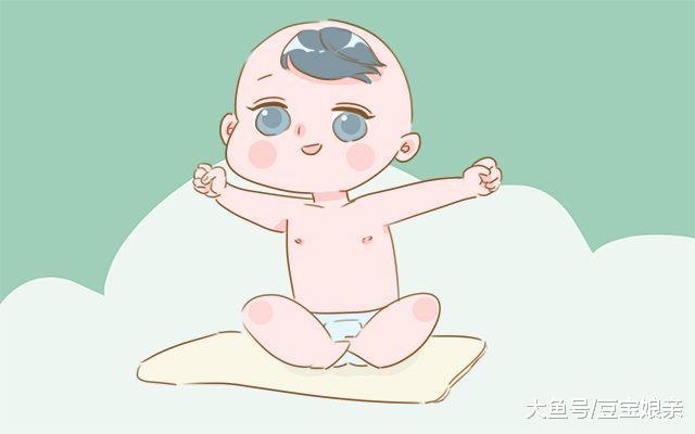 宝妈还在给宝宝穿开裆裤吗? 这3个弊端需要警惕