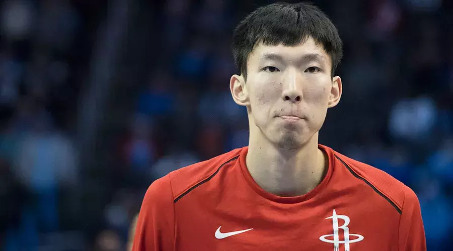 杨毅专栏|周琦被裁, 天塌了吗?
