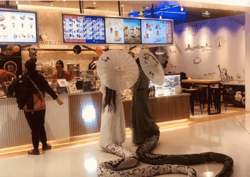 万圣节白蛇青蛇cos，你有没有