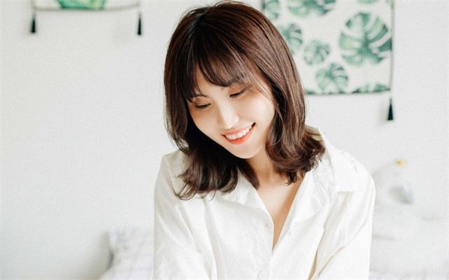 女人有这5个表现, 想都不用想, 她已经是你的人了!