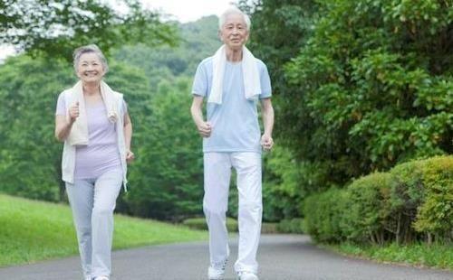 医生: 道出长寿的9大特征! 有5个以上, 多半会长命!