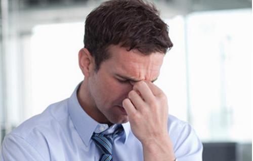 人类最重要器官肝脏, 在这个地方开始变黑, 警惕肝脏已出严重问题