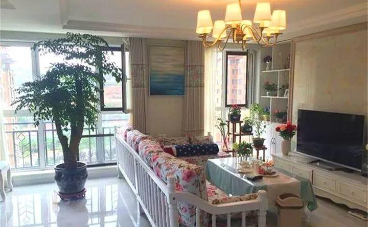 天冷把花搬屋里, 2天之后, 出现黄叶落叶, 咋回事?