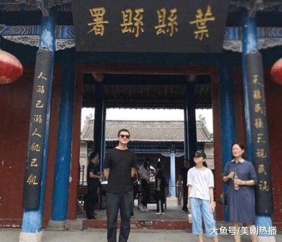 李嫣先天缺陷却自信活泼! 李亚鹏的这份“育女心经”值得学习!