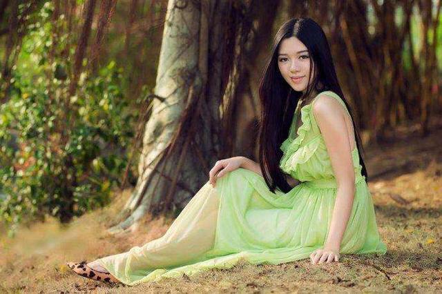 女人想和你在一起, 会有这4个暗示, 你都知道吗?