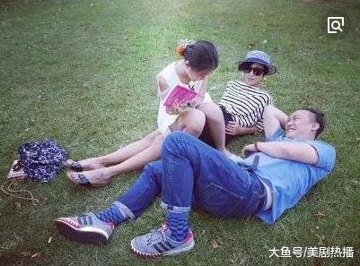 陈奕迅的女儿长这么高了, 身材比例还很好! 陈奕迅: 幸好没随我