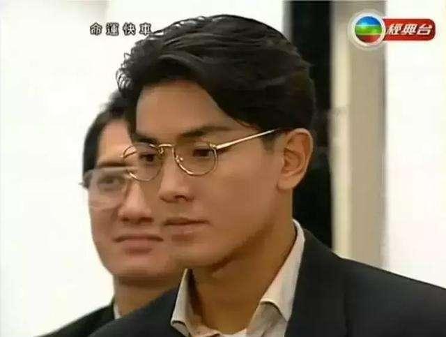 他长着一张偶像派的脸, 人气不输四大天王, 为何总是被遗忘