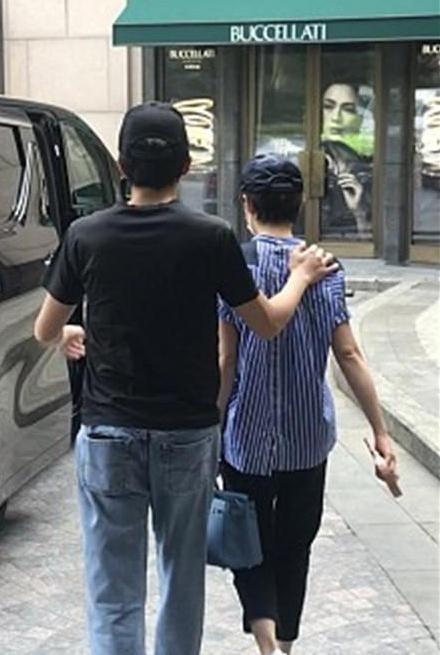 邓超孙俪误撞婚礼, 曾也闹过乌龙的张馨予一定没想到有这一天
