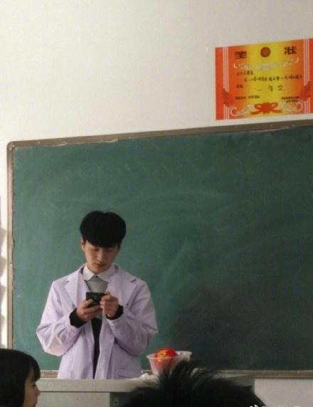 没有对比就没伤害，别人家的老师