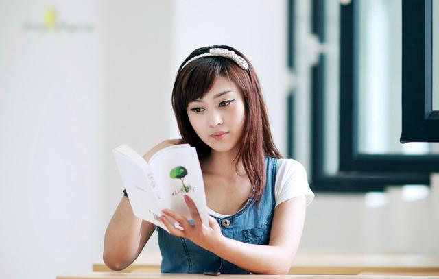 女人一旦厌倦你, 就会这样回复你