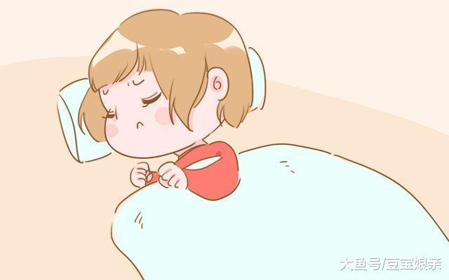 孩子睡觉有这4种现象, 可能是病了, 妈妈要当心