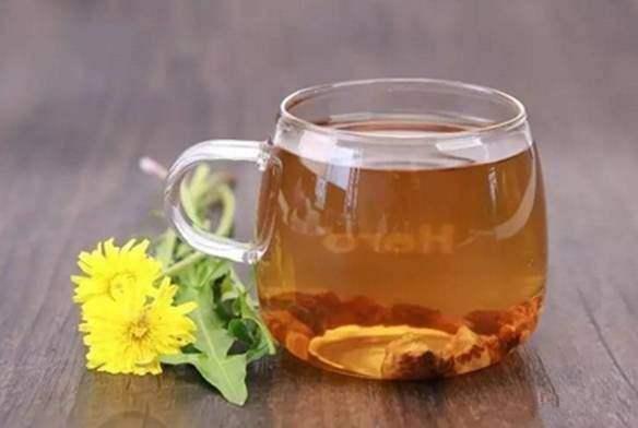 喝水时, 杯子里加点它天然祛湿, 每天喝点排除湿气, 大肚腩平了!