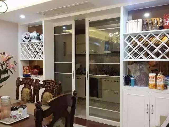 厨房装修, 安装这种“门”, 实用透光好, 比推拉门强!