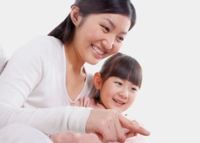在宝宝12岁前, 爸妈教会他这4句话, 能让孩子受益一生