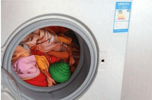 洗衣机要常“清洗”, 把这“污水盒”打开, 脏东西哗哗流出来!