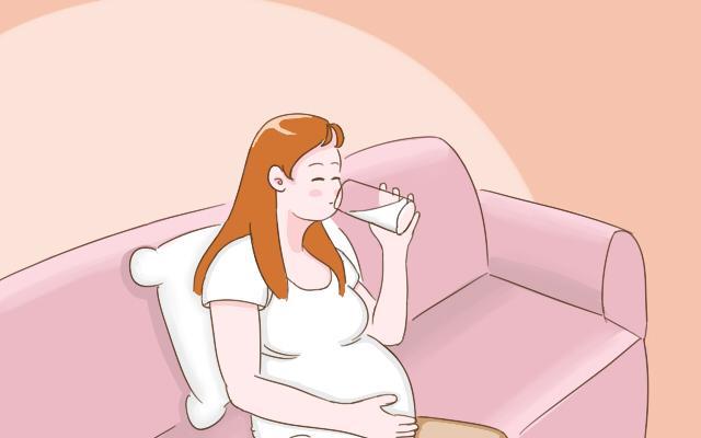 产后想让宝宝营养更充足, 宝妈最好不要吃这5类食物