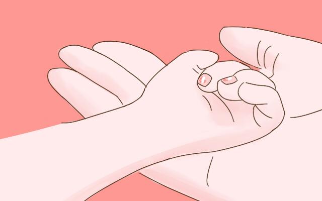 妈妈平时多摸摸宝宝的这几个部位, 他会越来越聪明的