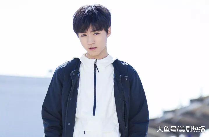 同样为王俊凯庆生, 景甜被赞杨幂却被diss? 当女明星真难啊!