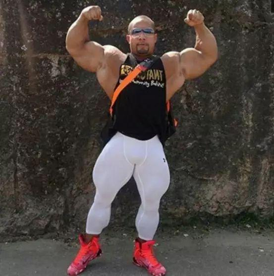 男子为讨女朋友欢心, 疯狂健身, 最后的模样令人喜欢