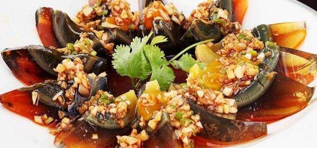 妇科医生提醒: 女人过了30岁, 这3种食物不要碰, 常吃让你显老十岁