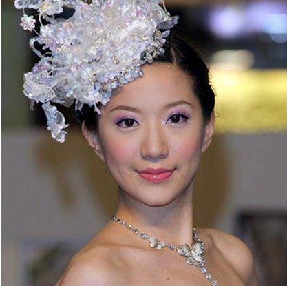 甄子丹小姨子婚礼耗资8亿嫁豪门, 丈夫曾遭绑架还目睹亲姐自杀