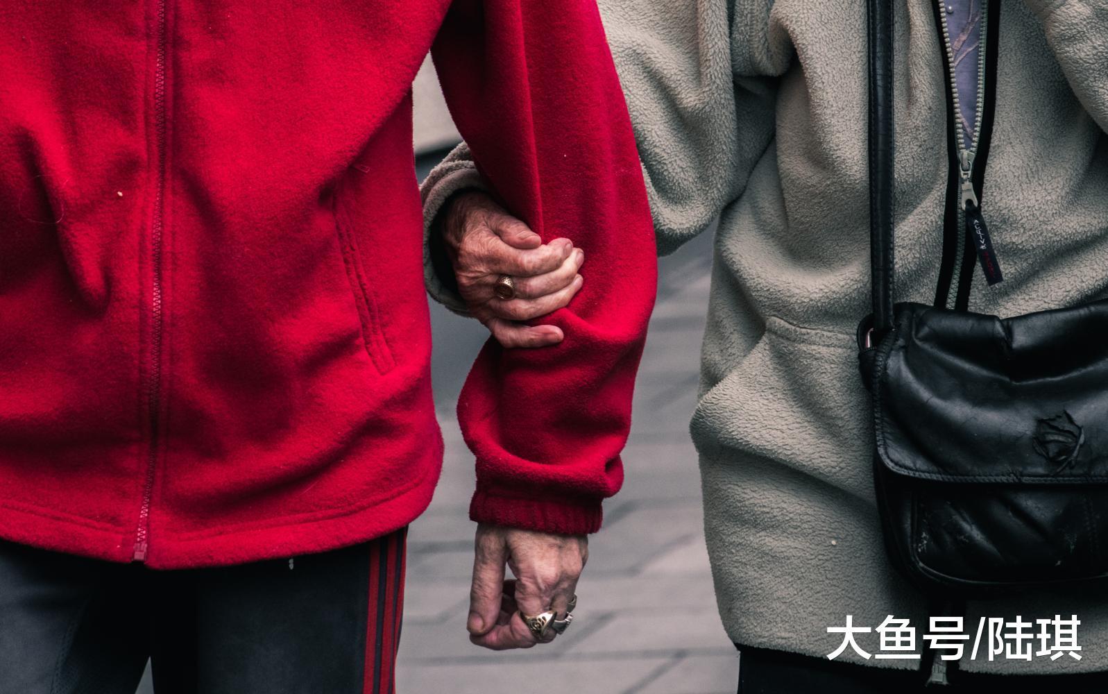 不想在恋爱中成长的“巨婴”, 必然会在婚姻中成为“弃子”