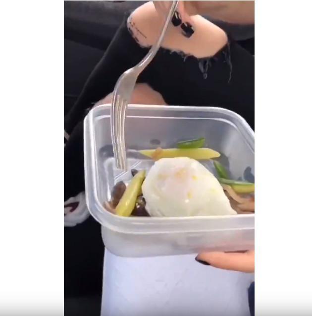 邓紫棋亲自公开瘦身菜单! 超大份量当场完食、狂推「必吃食材」