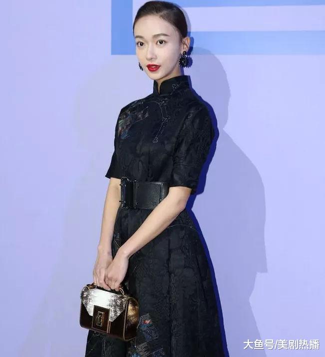 娴妃令妃在时装周遇到紫薇格格, 网友: 还是林心如气场最强!