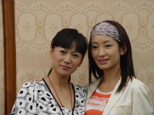 出道17年零绯闻, 22岁获金鸡奖最佳女配, 今凭容嬷嬷上热搜翻红
