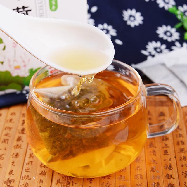 喝水时, 杯子里加点它天然祛湿, 每天喝点排除湿气, 大肚腩平了!