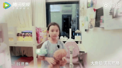 胡可竟然为安吉定了一门“娃娃亲”! 真是非常喜欢蔡少芬的女儿了