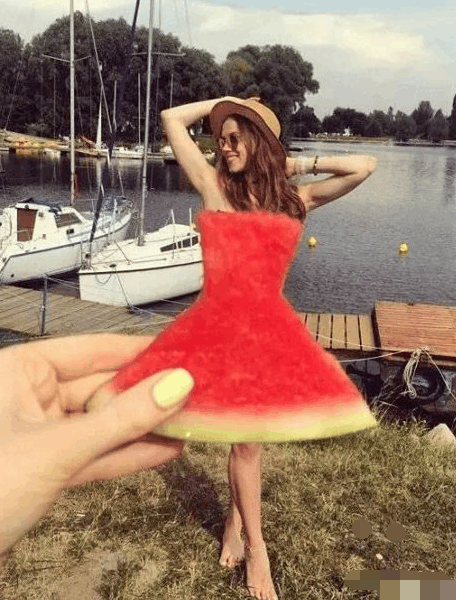 奇葩买家秀|弹力很好, 连上衣都省了