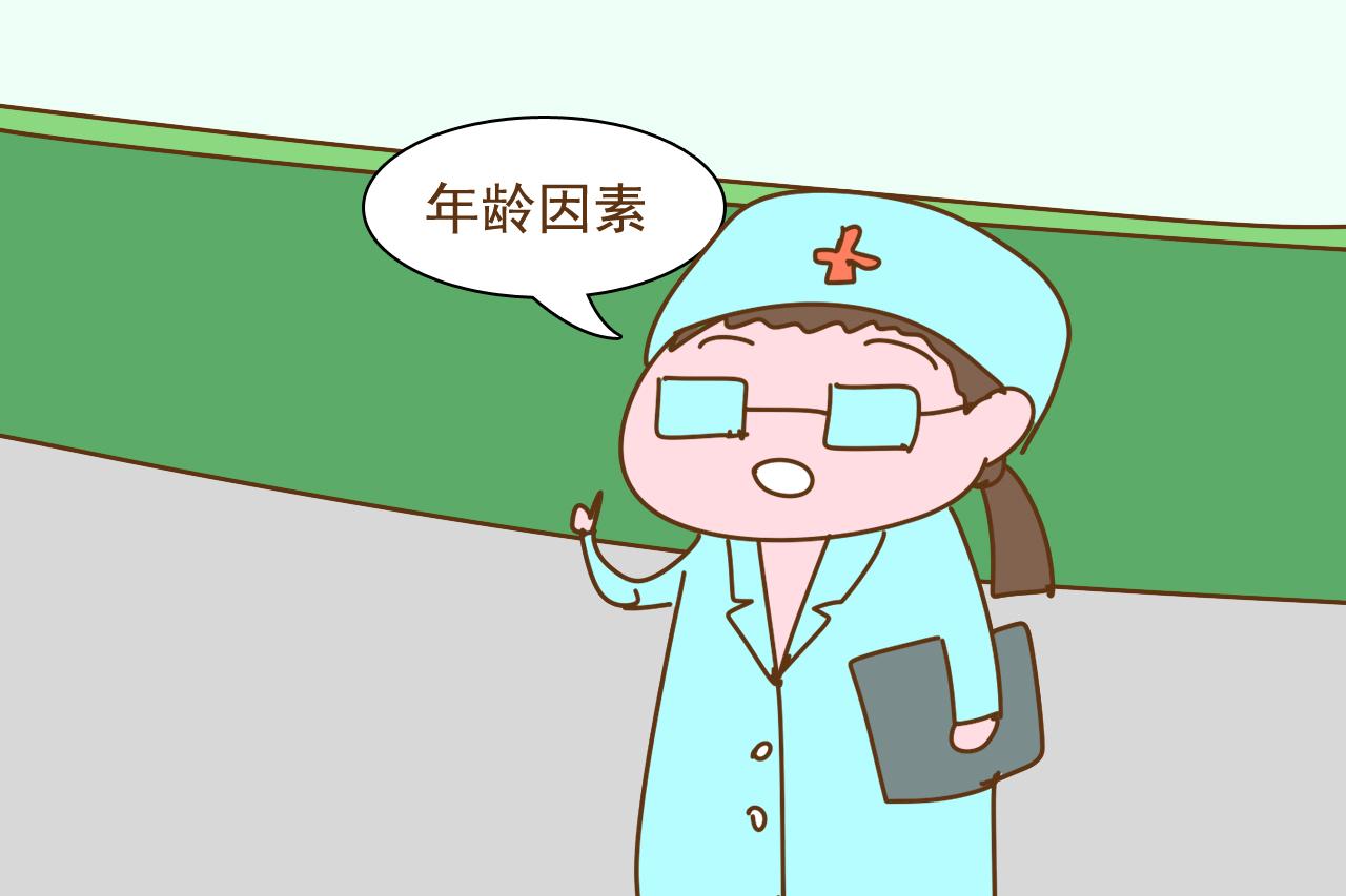 为顺产擅自纠胎位, 她早产下一斤多的孩子, 腿只有成人手指粗