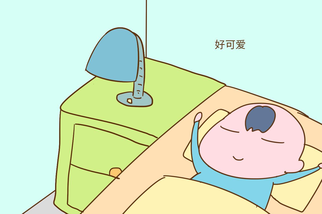 为何宝宝睡觉喜欢做“举手投降”的动作? 网友的解释很拉风