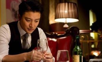 时隔四个月贾乃亮首次发博, 寥寥三个字却另有深意