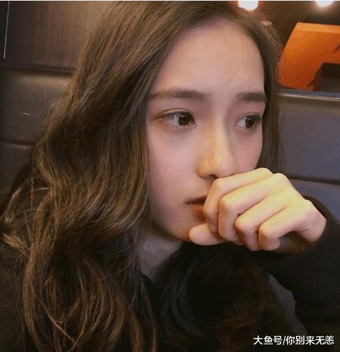 肯在微信上这么回复你的女人, 一定是非常“思念”你!