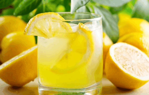 晨起第一杯水, 喝对有益, 喝错有害! 3种水多喝, 1种水要禁止