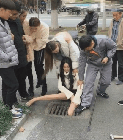 大洋妞的紧身裤和打底裤是一个意思?