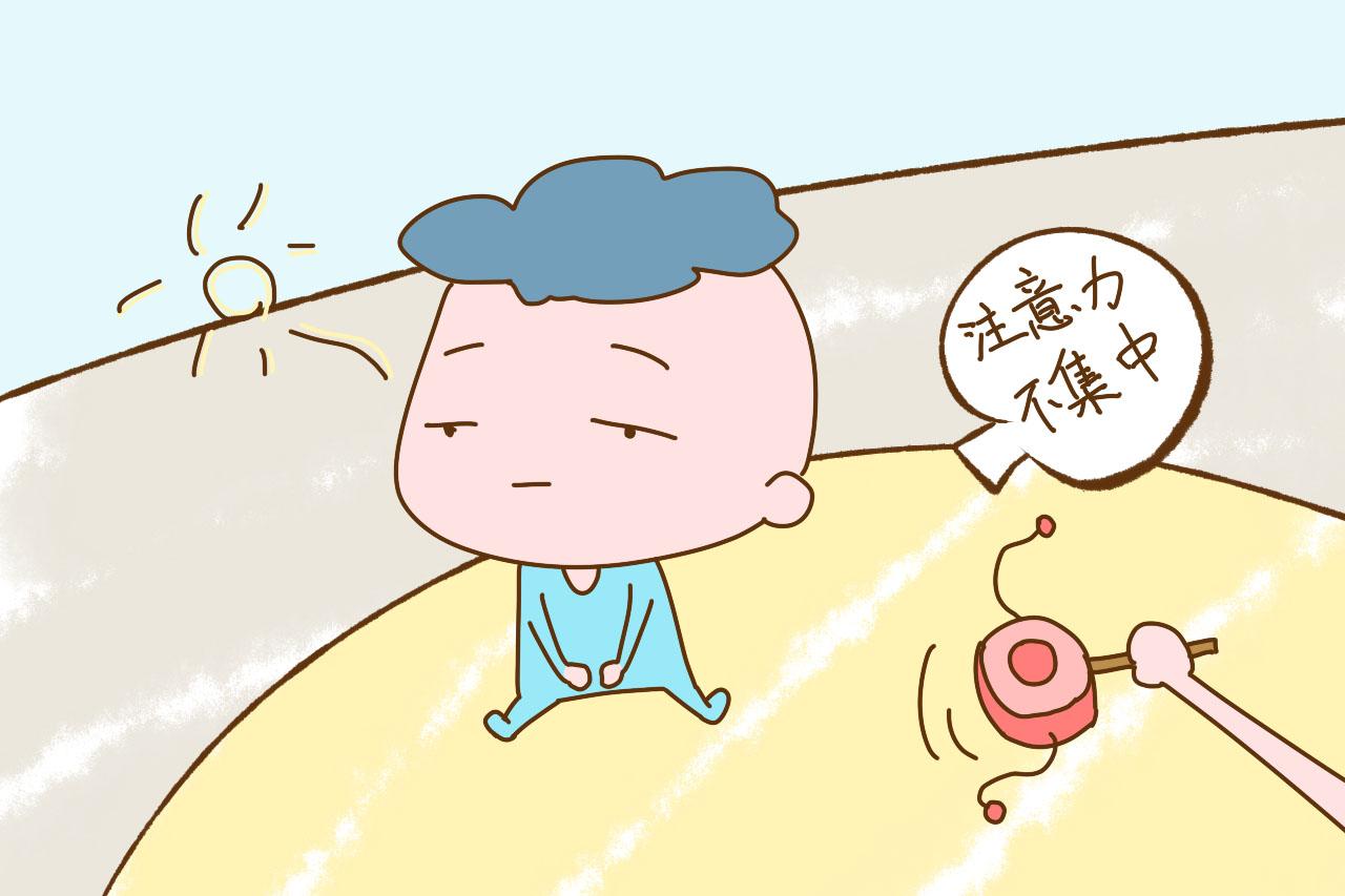 宝宝这样的表现是犯困了, 妈妈抓住时机赶紧哄睡, 超省力