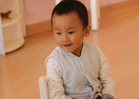 孩子幼儿园时期就有这些表现, 上小学成绩会不好, 爸妈可要多上心