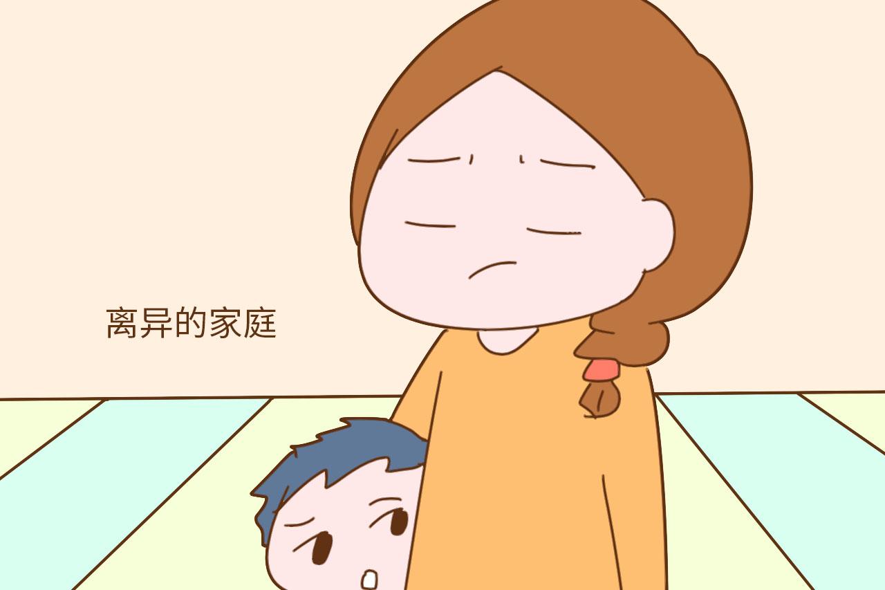 13岁女孩儿手撕后妈, 老爸回来之后, 却用这一种方式处理