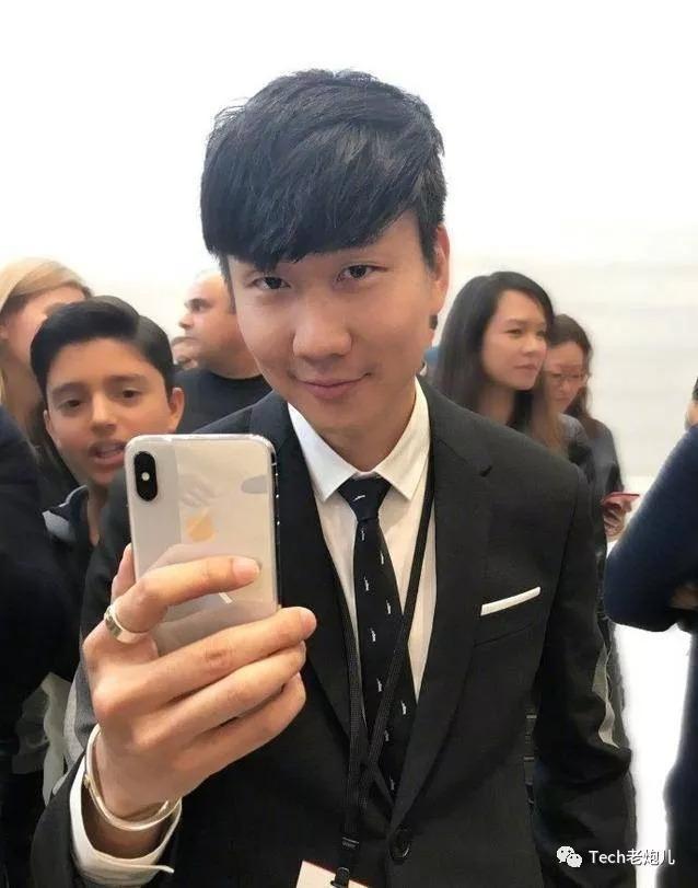 王力宏: 新的 iPhone长什么样? 半天后告诉你