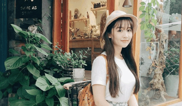 女人关了灯都一样, 所以管她漂不漂亮!