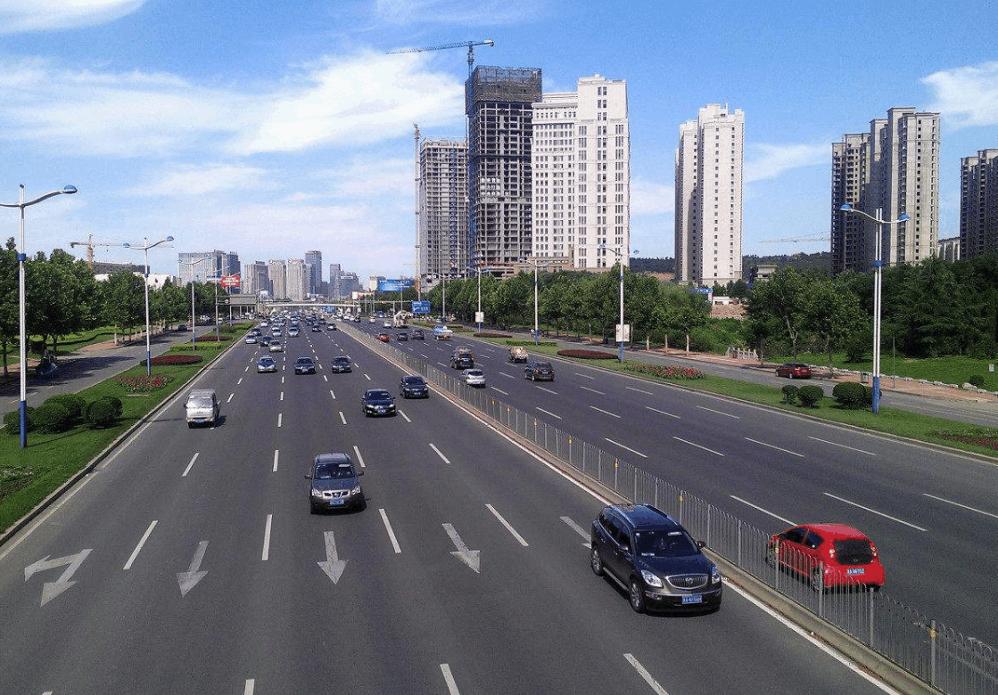 佛山GDP被众多省会超越_佛山南庄四中女生被摸